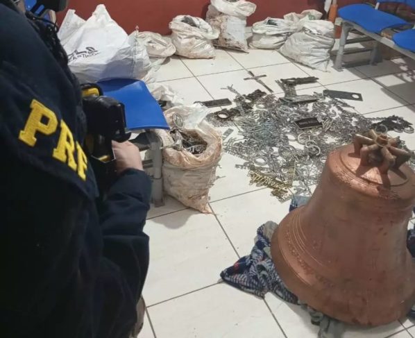 Três criminosos são presos no Vale do Taquari com objetos furtados de cemitérios