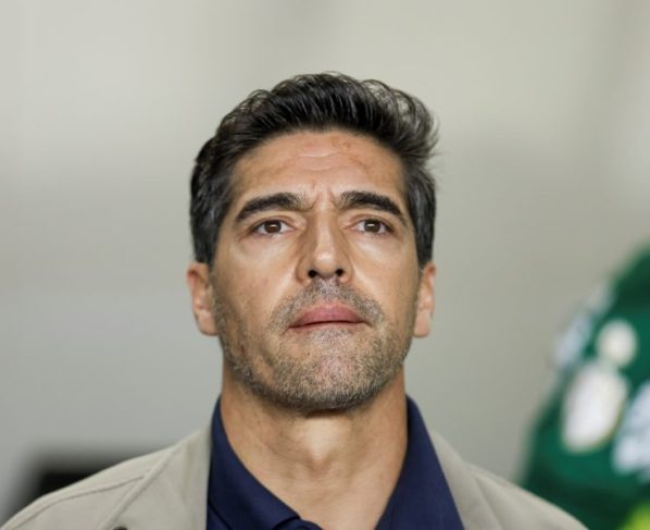 Abel Ferreira se defende antes de julgamento no STJD: "Não matei ninguém"