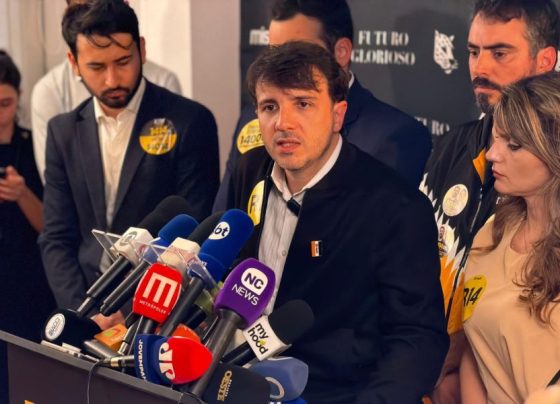 Após ter redes sociais suspensas, Renan Santos pede ajuda de apoiadores