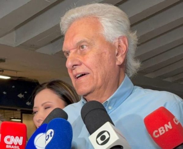 Caiado diz que Lula e Flávio "têm muito a explicar" sobre investigações
