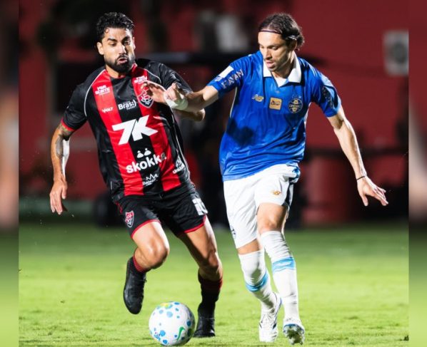 Campeonato Brasileiro: Vitória derrota Grêmio por 1 x 0 no Barradão