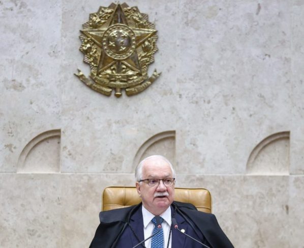 Cresce aposta de que Fachin não levará crise para o plenário físico do STF