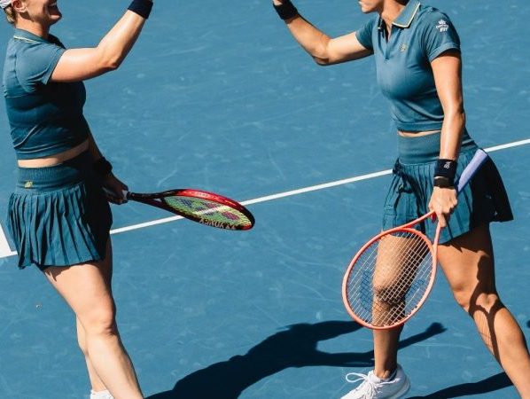 Dupla de Luisa Stefani vence mais uma e vai às oitavas do US Open