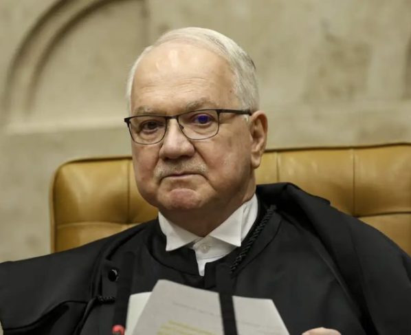 Fachin assume pedido de Moraes para investigar Mendonça no caso Banco Master