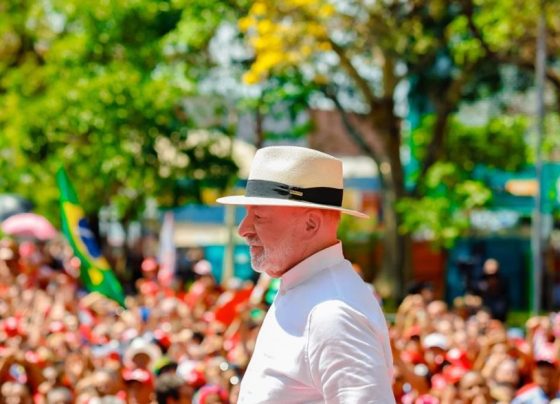 Lula reorganiza campanha após atritos e convoca mobilização para domingo
