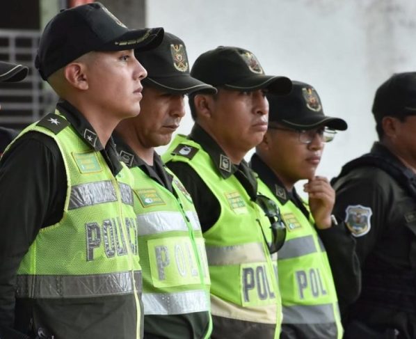 Número de mortos após explosão em instalação militar na Bolívia sobe para 6