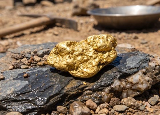Onde o ouro realmente se concentra na natureza? As formações rochosas e regiões do Brasil onde esse metal precioso tem maiores chances de aparecer