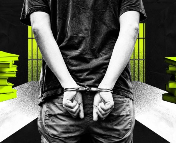 Preso por homicídio estuda direito da cadeia para tentar provar inocência