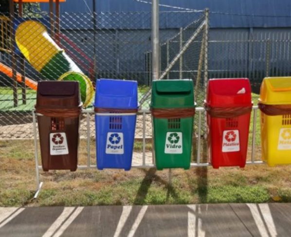 Projeto de lei prevê descontos para quem separar lixo em casa