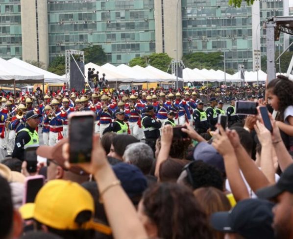 STF na mira e fim da 6x1: como foram os atos paralelos de 7 de Setembro