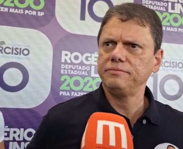 TRE proíbe Tarcísio de usar mesmo slogan de campanhas do governo
