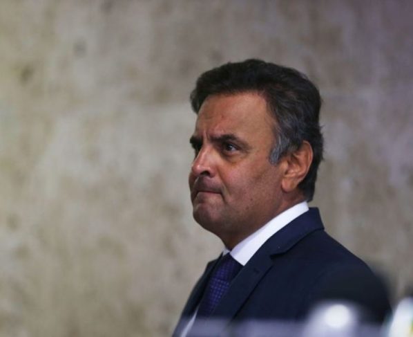 Aécio critica Flávio após fuga e carta: “Incompreensível o comportamento”