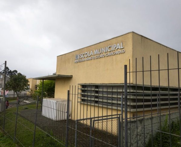 Afastamentos por saúde mental equivalem a 23% do quadro de professores de Curitiba
