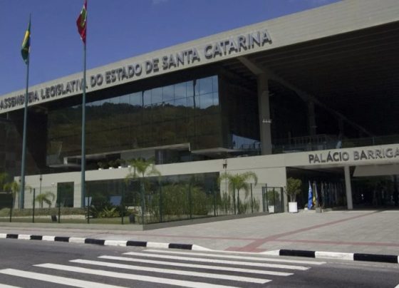 Alesc terá 35% de renovação e recorde de mulheres eleitas