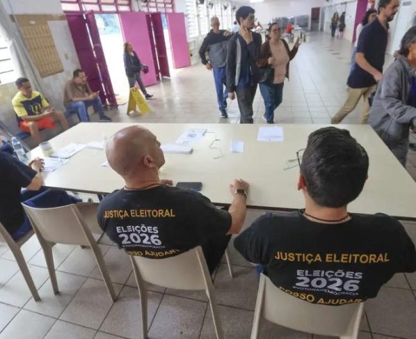 Apesar das fortes chuvas, eleições seguem tranquilas em São Paulo