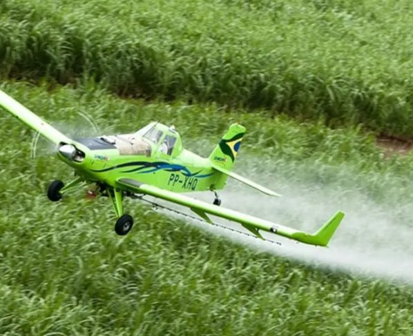 Brasil é 2º maior importador de pesticidas proibidos na UE, diz Oxfam