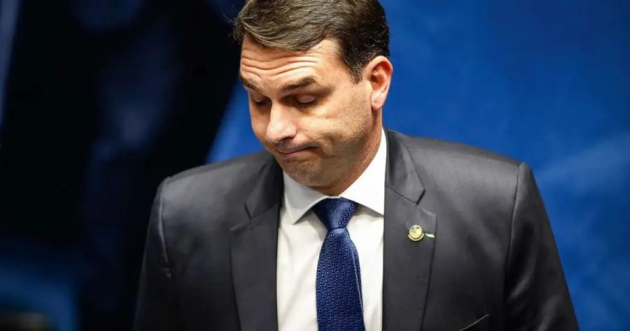 ‘Crime organizado é a base material da extrema direita no Brasil’, aponta historiador