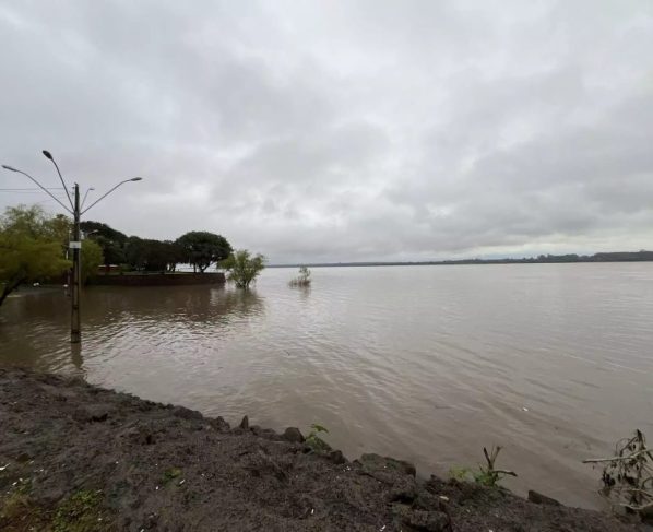 Defesa Civil estadual alerta para o risco muito alto de inundação do Rio Uruguai no município de Itaqui
