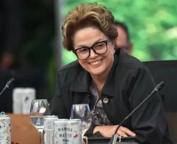 Dilma receberá R$ 17,5 mil mensais como indenização por perseguição e tortura na ditadura militar