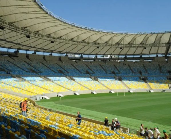 Justiça determina que Vasco e Boca Juniors joguem no Maracanã