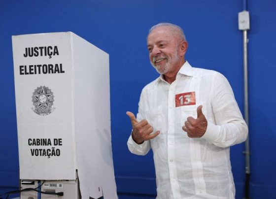 Lula vota e enaltece mobilização popular: "nunca vi nada igual"