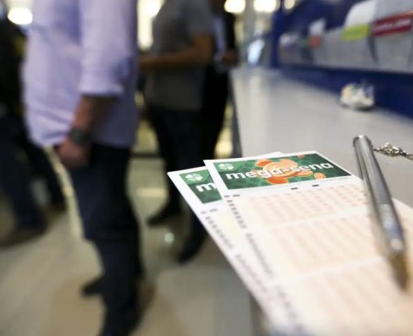 Mega-Sena sorteia prêmio acumulado em R$ 230 milhões neste sábado