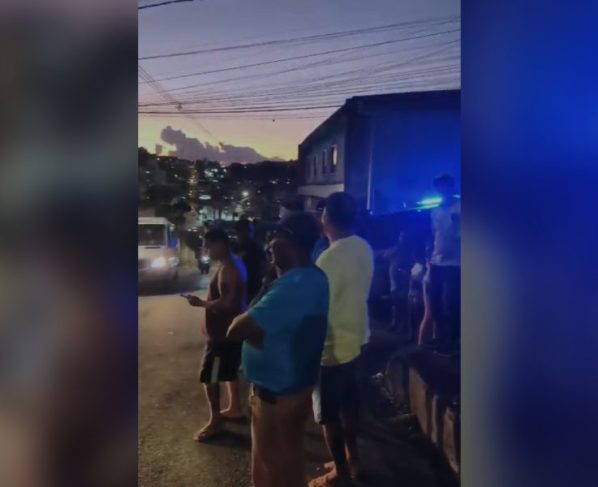 Moradores de BH protestam após 2 dias sem luz: "Perdi um freezer de carne"