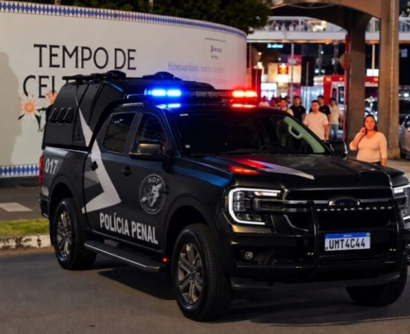 Polícia Penal identifica 64 monitorados na Oktoberfest e encaminha 12 pessoas ao sistema prisional