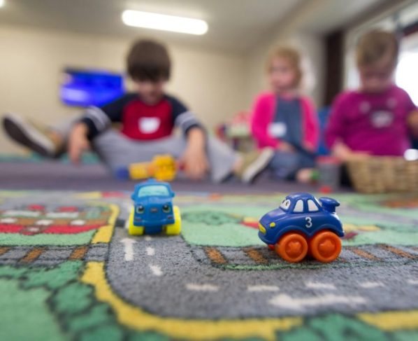 Prefeitura corta mais R$ 16 milhões do Vale-Creche, que já perdeu 83% do orçamento de 2026