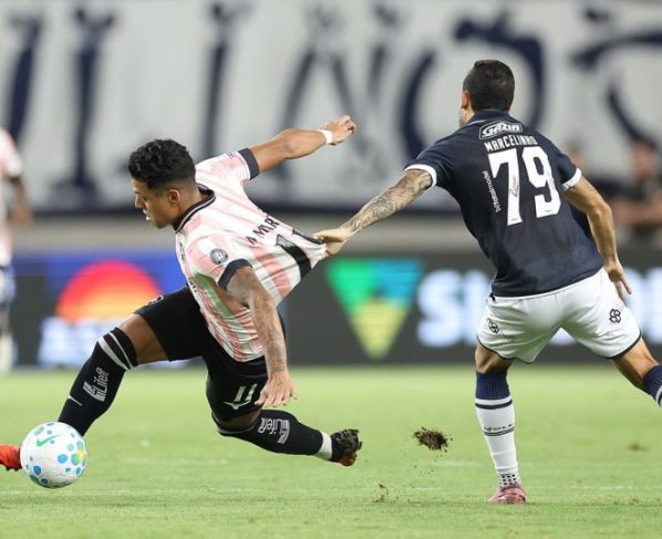 Remo volta a vencer após 12 jogos e complica Botafogo no Brasileirão