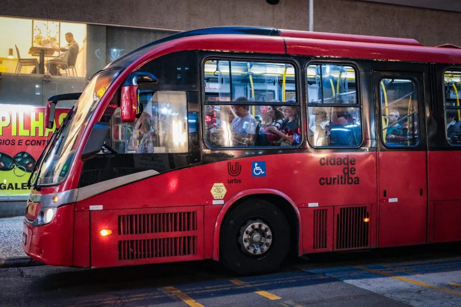 Reserva para emergências de Curitiba foi quase inteira para o transporte coletivo
