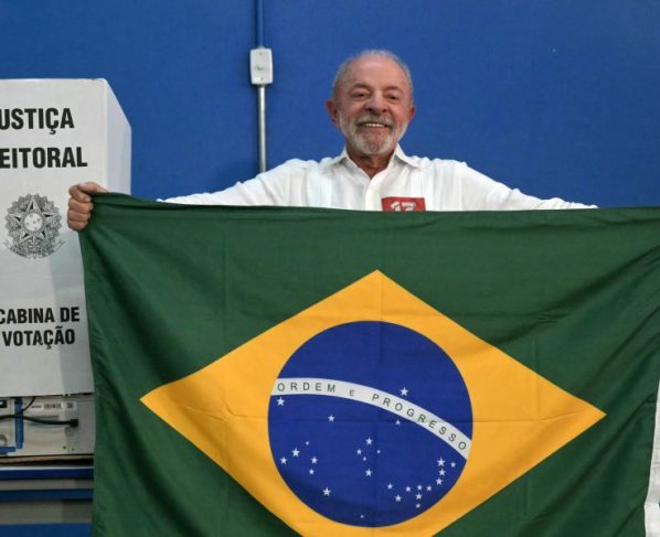 ‘Reviravolta chocante’: imprensa internacional repercute vitória de Lula contra Flávio Bolsonaro