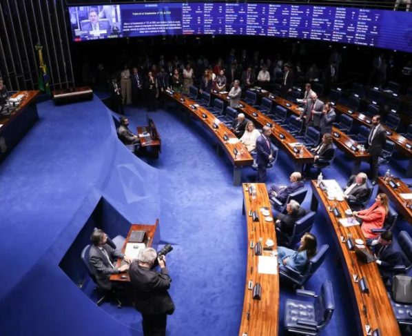 Senado aprova aumento de limite e perdão de dívida para MEIs