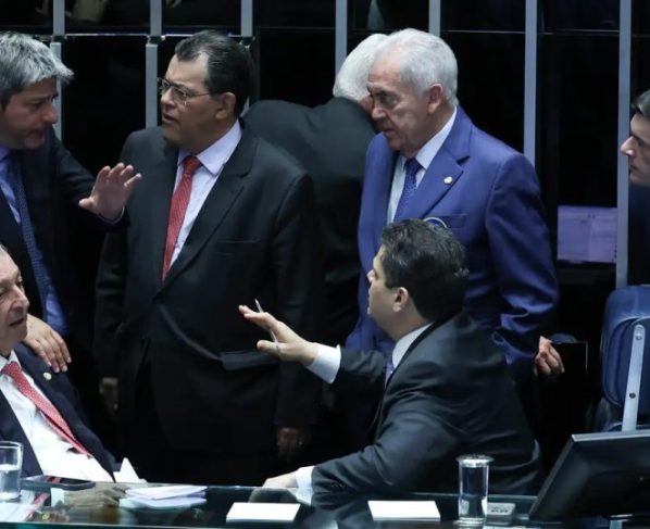 Senadores aprovam pedido para acelerar votação da PEC da Segurança