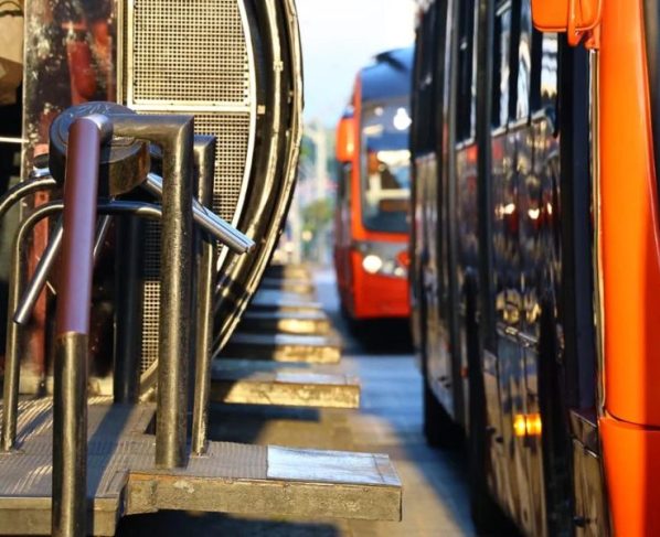 TCE-PR aponta possível duplicação de custos e suspende licitação do transporte público de Curitiba