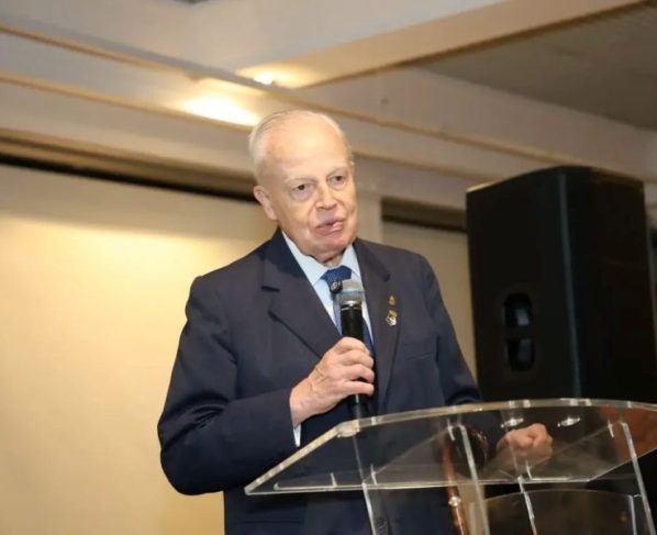Trineto de Dom Pedro II cita Nossa Senhora na véspera das eleições