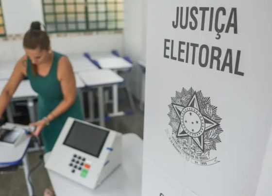 TSE informa que 900 urnas foram substituídas até o meio-dia