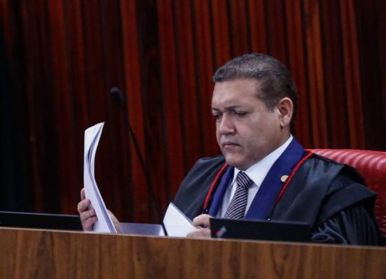 TSE: Kassio se reúne com equipes de Flávio e Lula após batalha de decisões