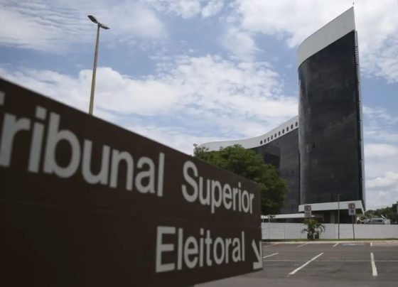 TSE mantém remoção de posts sobre Nossa Senhora Aparecida com divergências sobre alcance da decisão
