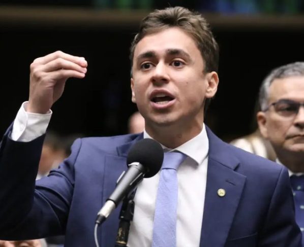 TSE ordena que Flávio e Nikolas removam vídeo de crianças contra Lula