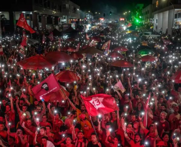 Vitória de Lula repercute na imprensa europeia e asiática